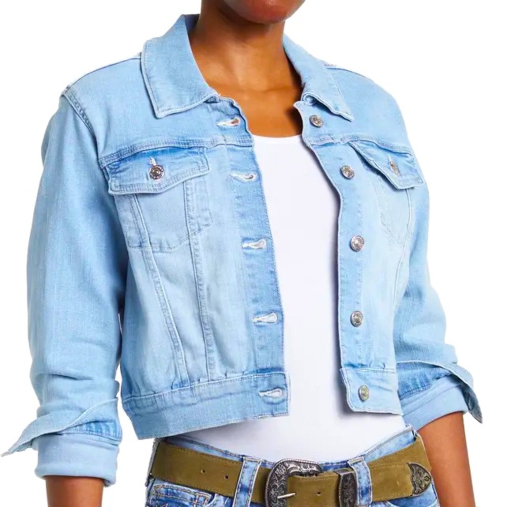 NWT True Religion Fitted Crop Trucker Jean Jacket Light Wash Size Medium - Picture 1 of 6